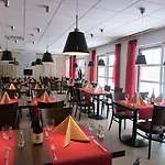 Dc Charleroi Airport Hotel 3*