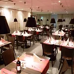 Dc Charleroi Airport Hotel Gosselies