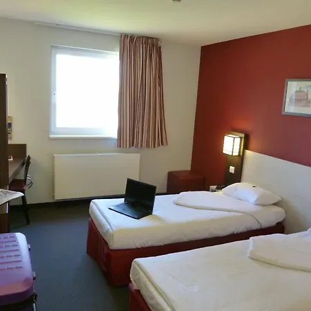 Dc Airport 3* Charleroi