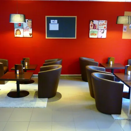 Dc Charleroi Airport Szálloda