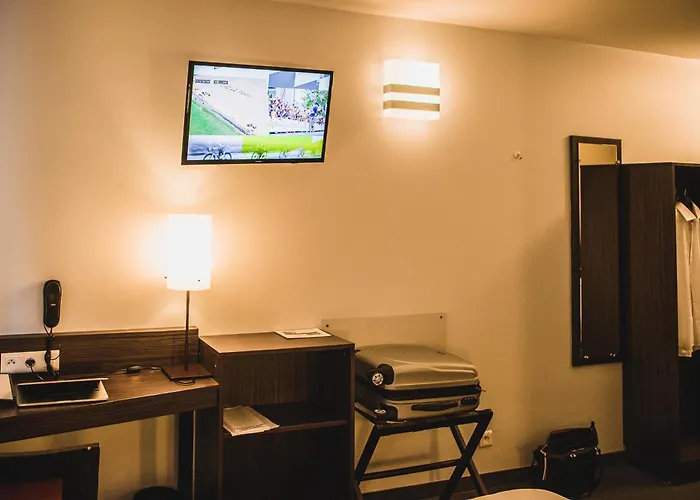 Dc Charleroi Airport Szálloda 3*