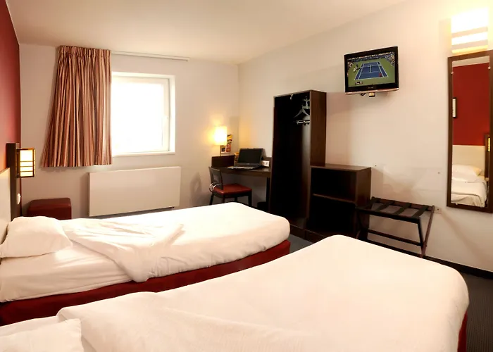 Dc Charleroi Airport 3* Gosselies