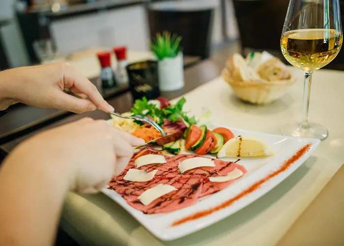 Dc Charleroi Airport 3*