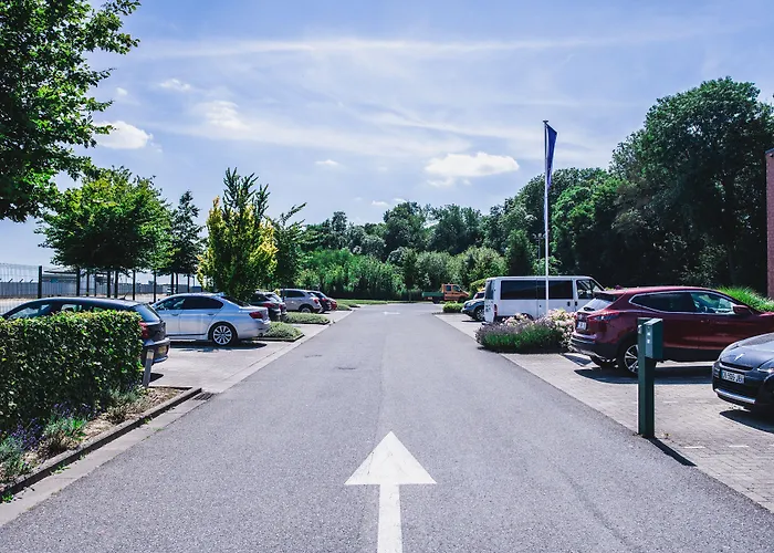 Dc Charleroi Airport Szálloda 3*