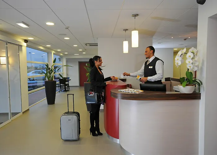 Szálloda Dc Charleroi Airport 3*